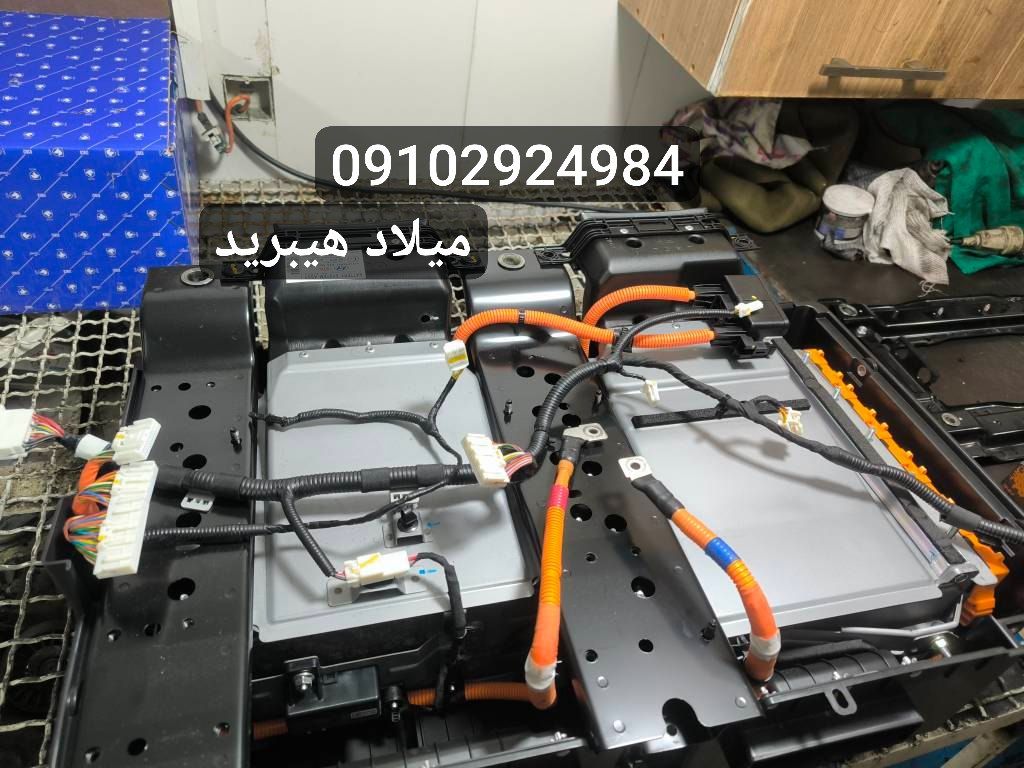 تعمیر باتری لکسوس NX300h هیبرید-1